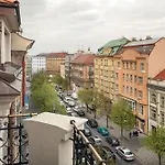 Elizabeth Hotel