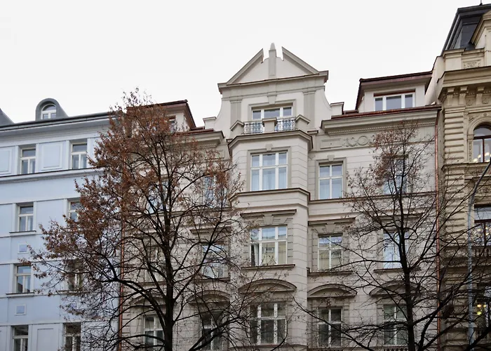 Elizabeth Otel 4*