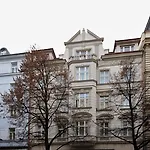Elizabeth Hotel 4*