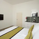 فندق إليزابيث سويتس براغ